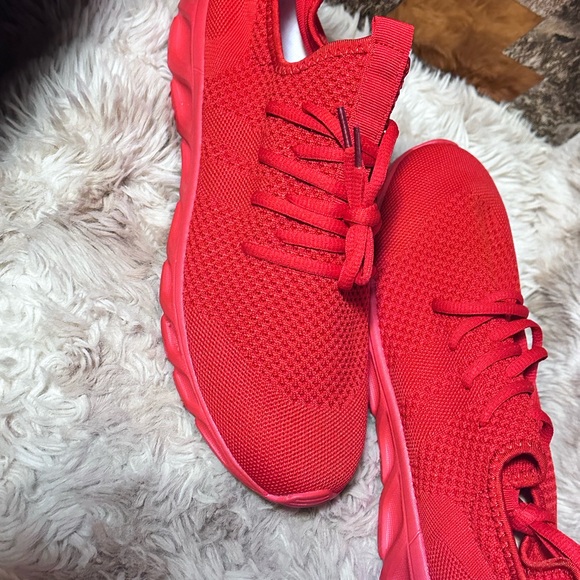 NEW Light weight, Fast dry sneakers  Gray  
COMFY!
3 pairs avalible White, Red - Picture 7 of 7